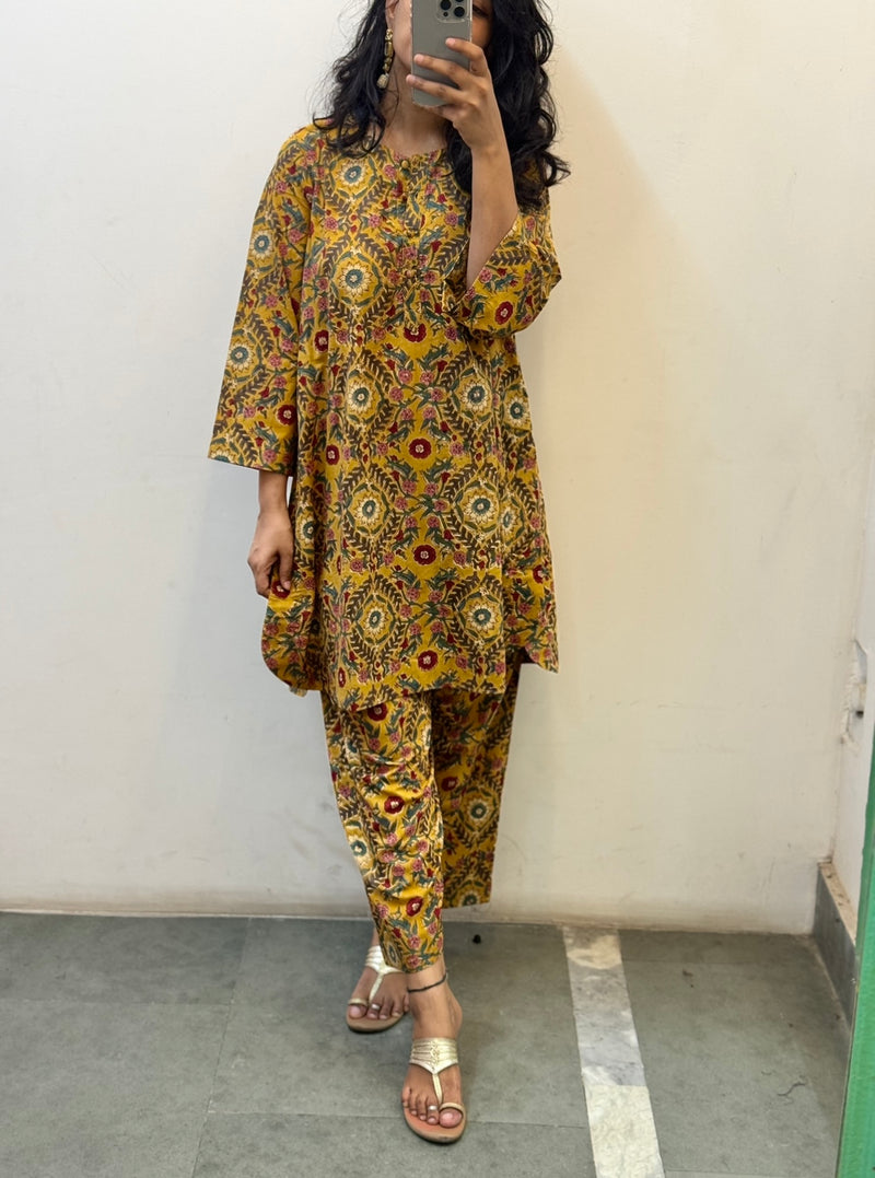 Short Mustard yellow printed Kurta set of 2