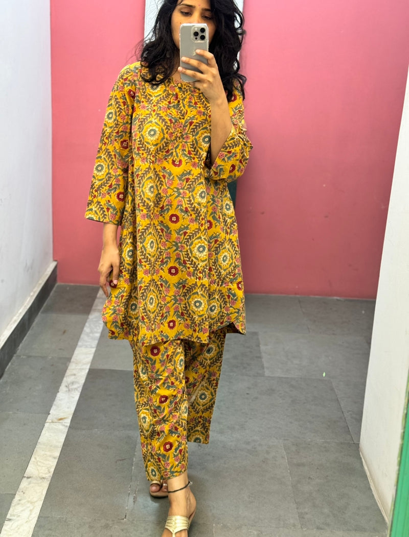 Short Mustard yellow printed Kurta set of 2